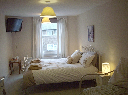 Butterfly Guest Rooms at Coach and Horses Bed and Breakfast in Llanidloes Powys Mid Wales
